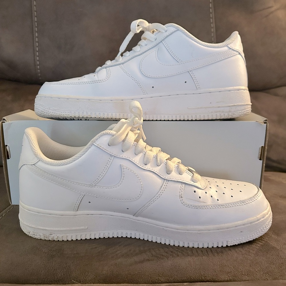 Nike Men’s Air Force 1 ‘07 Low Sz 10